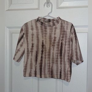 PrettyLittleThing Crop Top